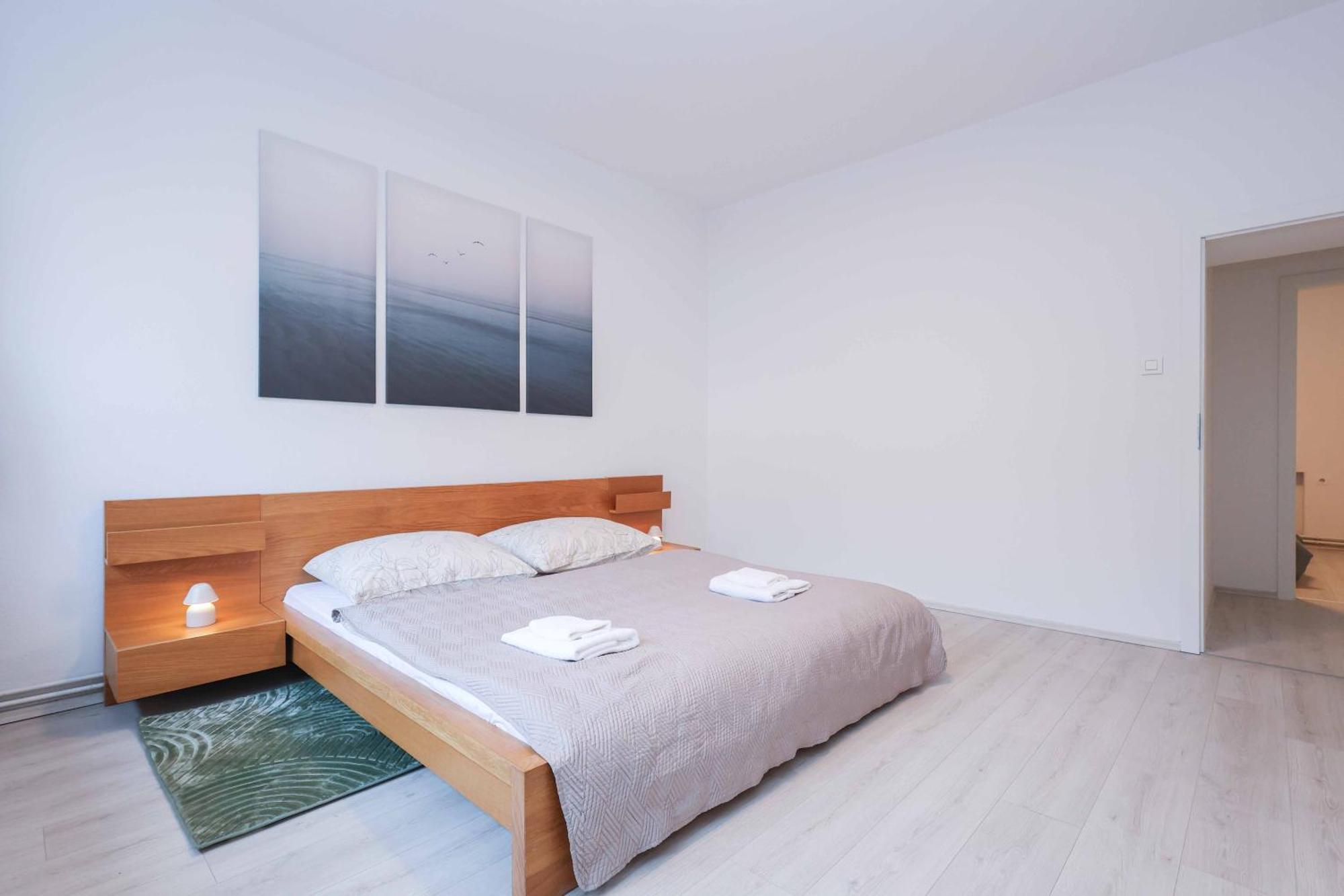 Charming Old Town Family Retreat Apartamento Bratislava Exterior foto